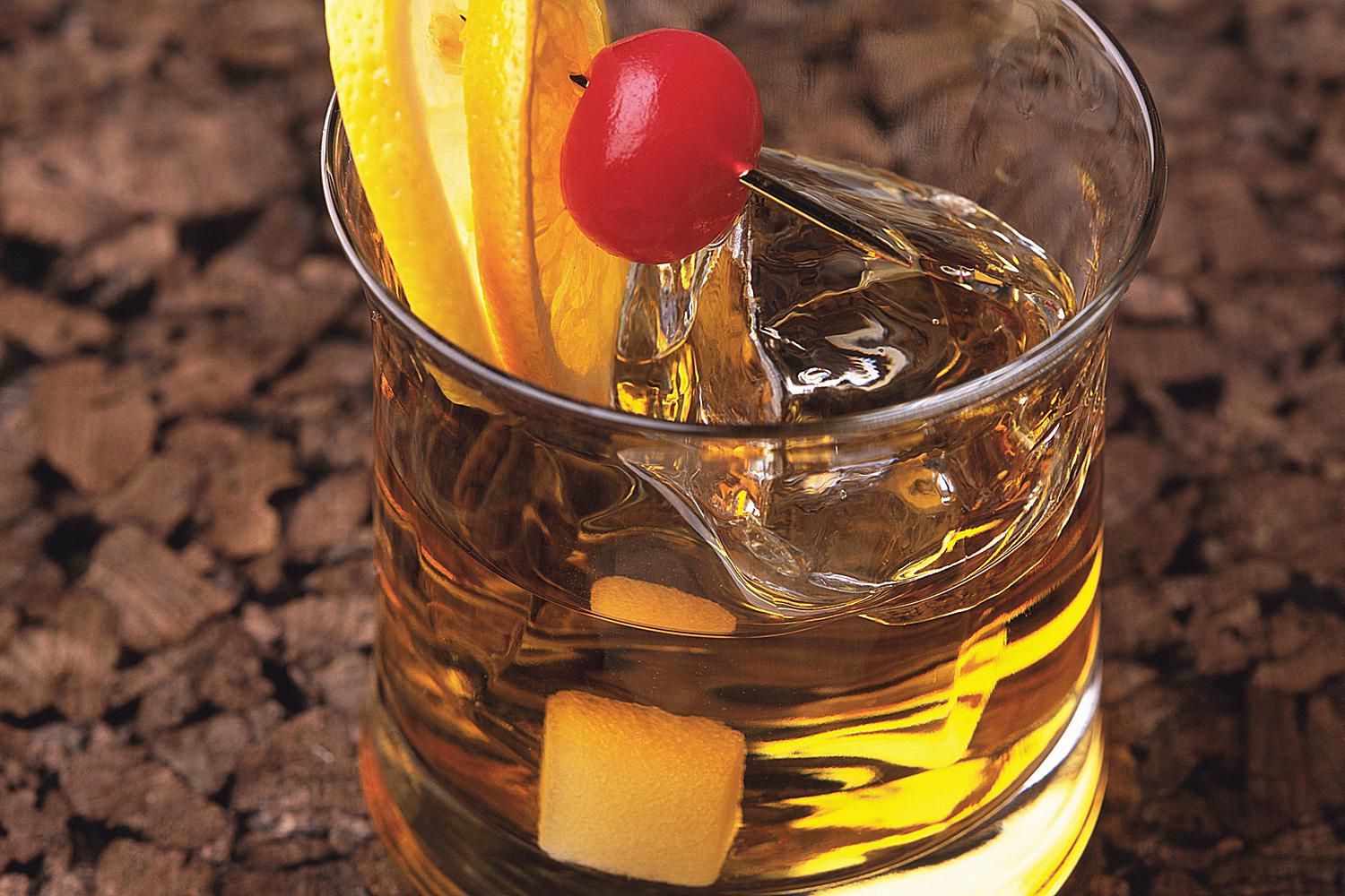 COCKTAILS AUS ALLER WELT