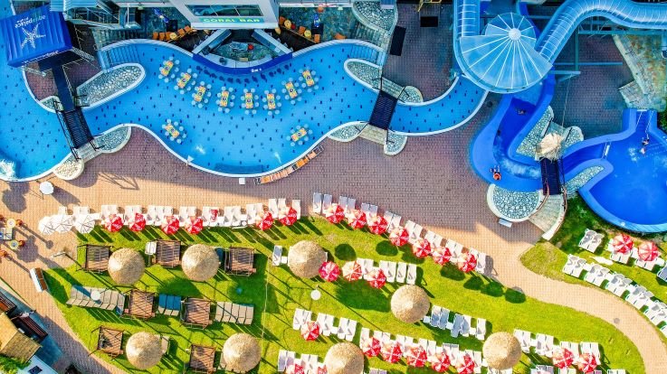 SUMMER HOLIDAYS on a wave of exotic fun!