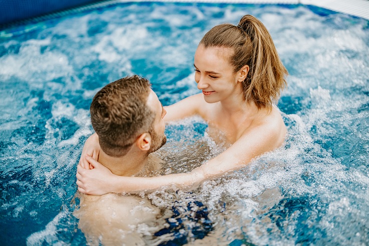 PRIVÁTNÍ SPA S VÍŘIVKOU A SAUNOU